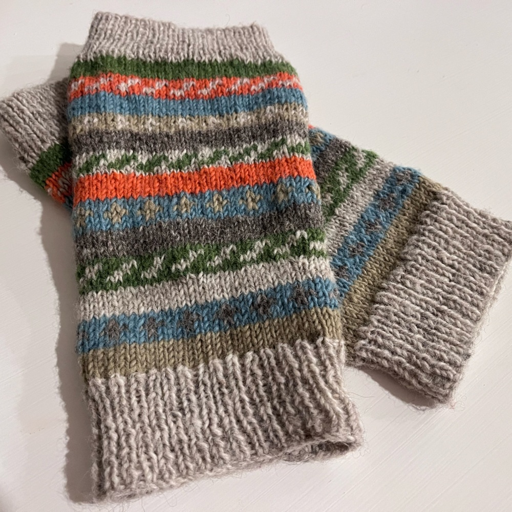 Leg warmers- or arm warmers- up to you.